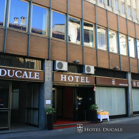 Hotel Ducale Виджевано Екстериор снимка