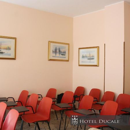 Hotel Ducale Виджевано Екстериор снимка