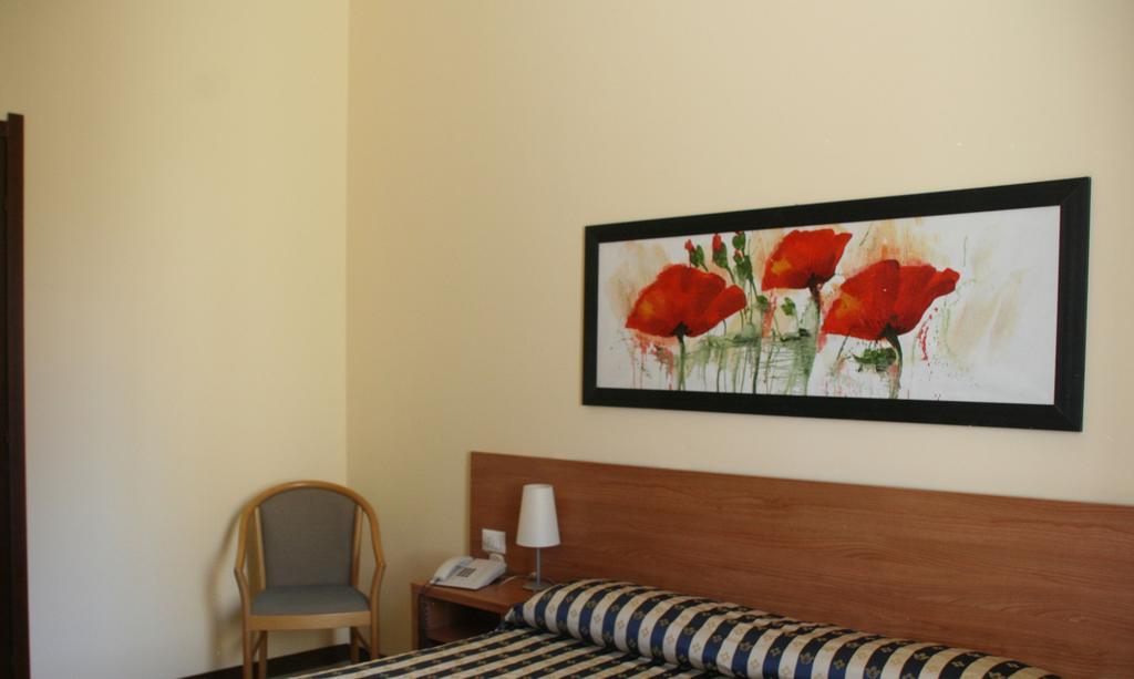 Hotel Ducale Виджевано Стая снимка