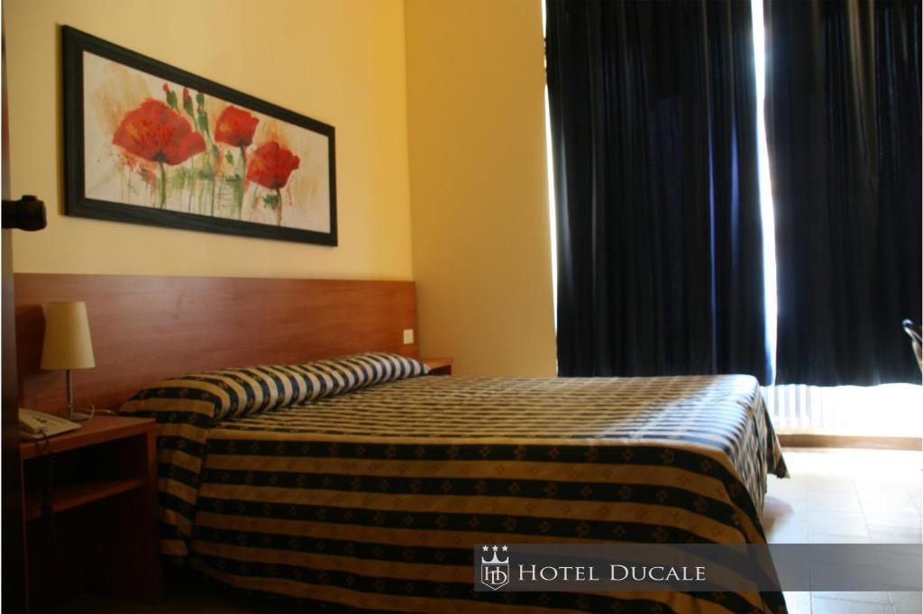 Hotel Ducale Виджевано Стая снимка