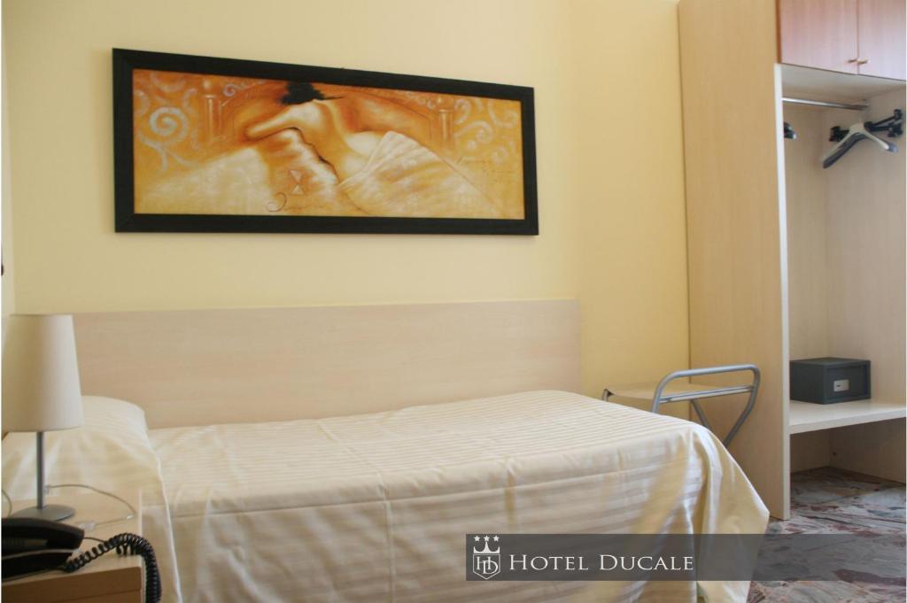 Hotel Ducale Виджевано Стая снимка